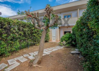 Casa all\'aperto - Terraced Villa Strada Statale 16 Complanare Ovest
 
46, Bari - photo 8
