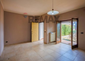 Stanza vuota - Terraced Villa Strada Statale 16 Complanare Ovest
 
46, Bari - photo 13