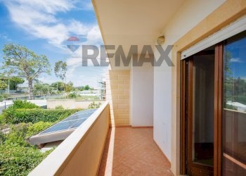 Balcone - Terraced Villa Strada Statale 16 Complanare Ovest
 
46, Bari - photo 16