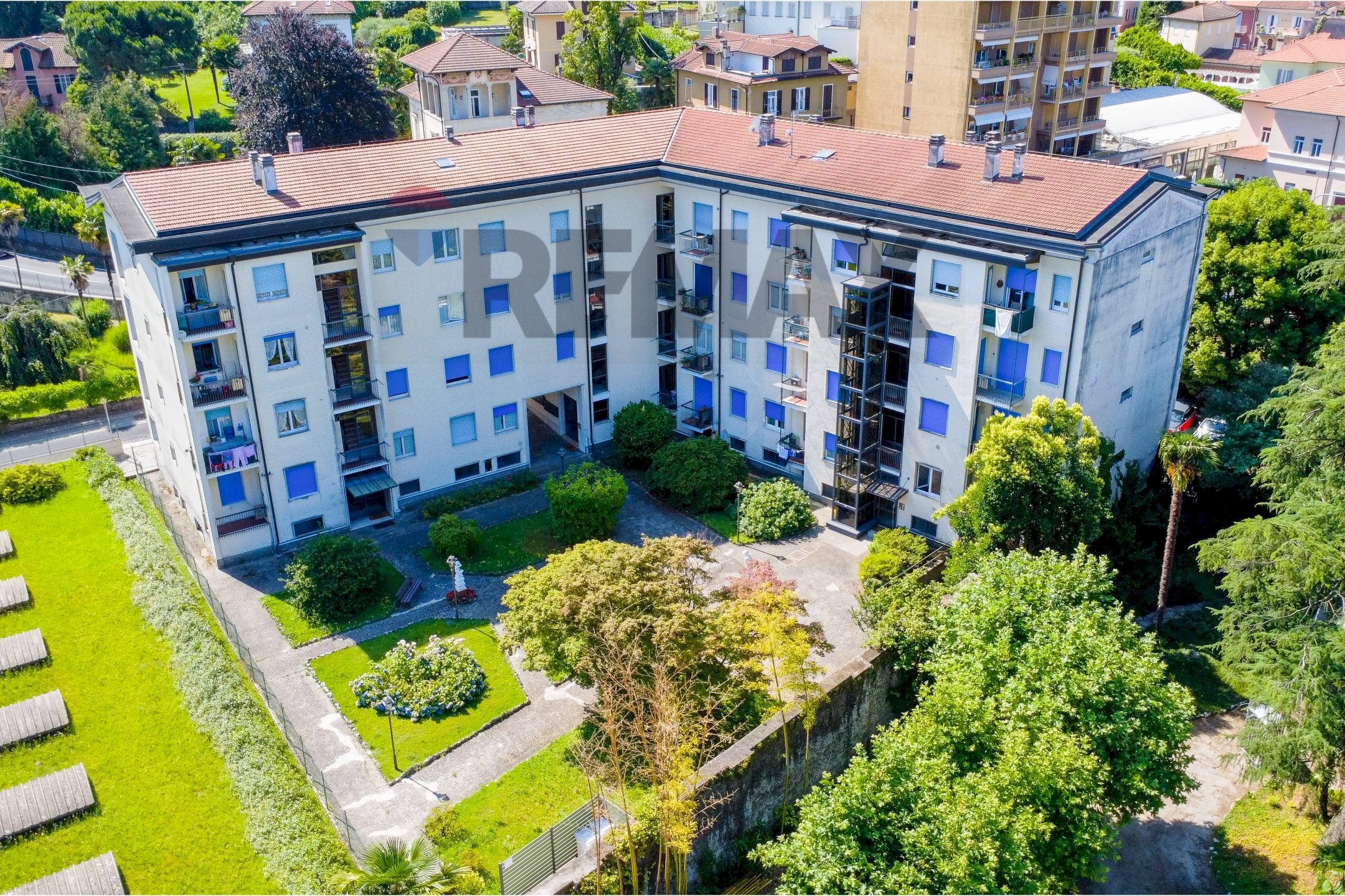 Edificio all\'aperto - Bilocale Via Giorgio Borgato
 
1, Porto Valtravaglia - foto 1