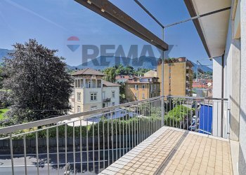 Balcone - Bilocale Via Giorgio Borgato
 
1, Porto Valtravaglia - foto 10