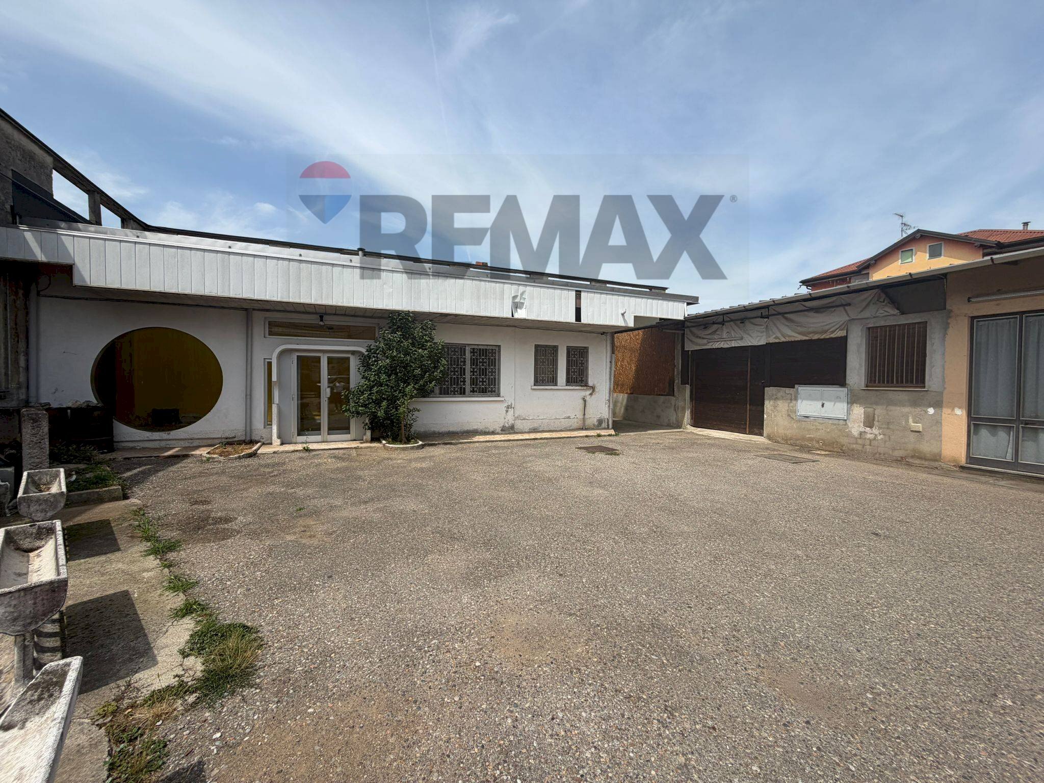 Casa all\'aperto - Capannone via Garibaldi
 
45, Carnago - foto 1
