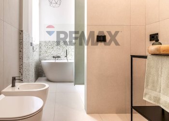 Bagno - Quadrilocale VIA FOSCOLO
 
4, Busto Arsizio - foto 12