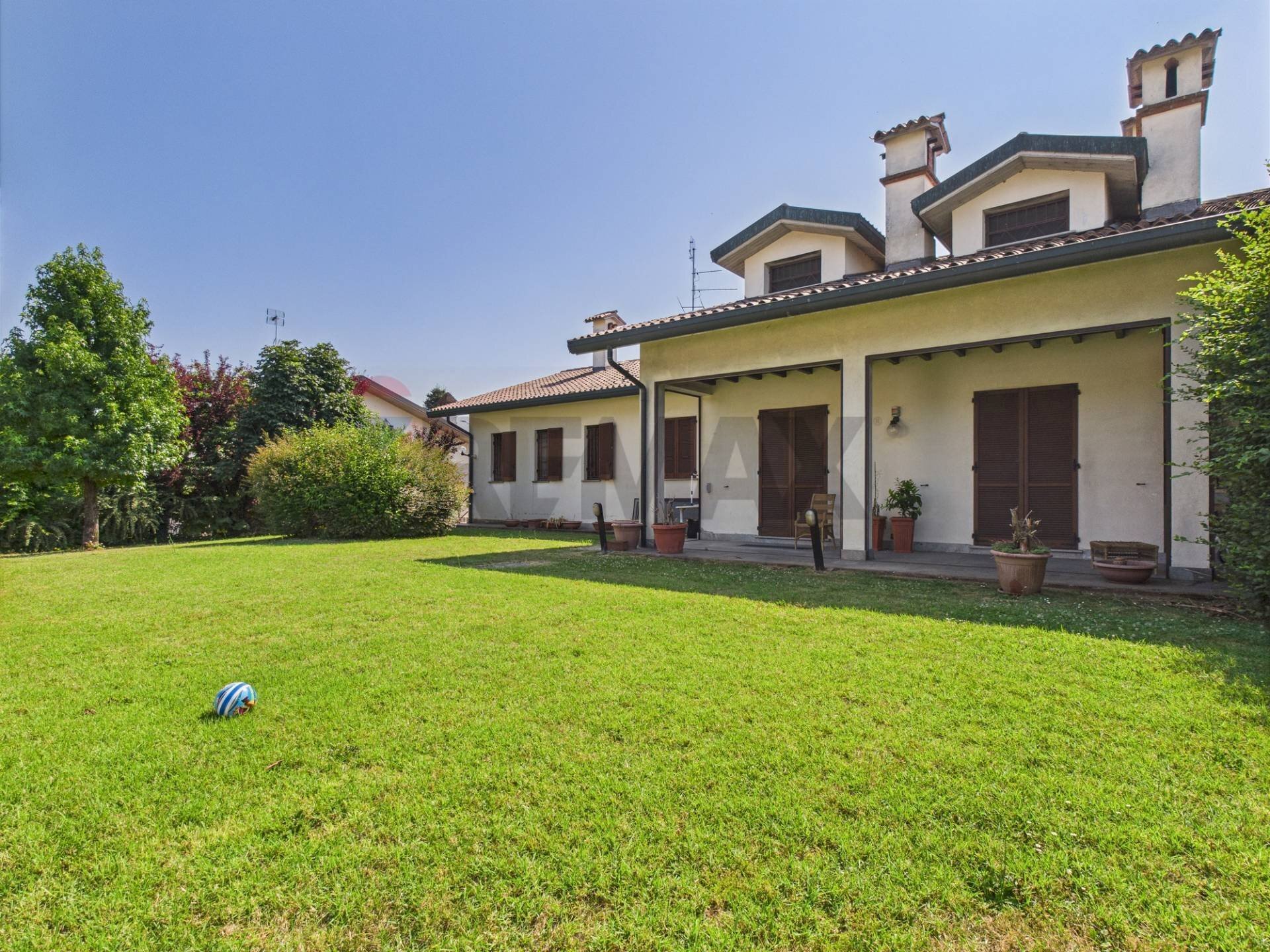 Giardino - Villa Strada Campagnate
 
46, San Genesio ed Uniti - foto 3