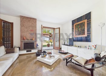 Soggiorno - Villa Strada Campagnate
 
46, San Genesio ed Uniti - foto 6