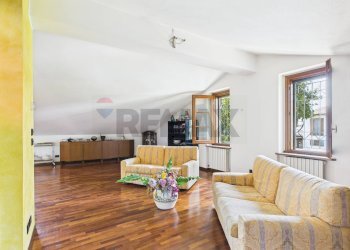 Mansarda - Villa Strada Campagnate
 
46, San Genesio ed Uniti - foto 13