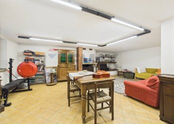 Taverna - Villa Strada Campagnate
 
46, San Genesio ed Uniti - foto 23