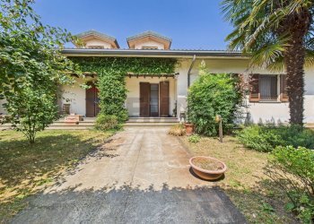 Ingresso - Villa Strada Campagnate
 
46, San Genesio ed Uniti - foto 29