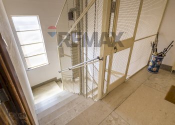 Scale - Two-room apartment Via Costantino Nigra
 
30, Palermo - photo 7