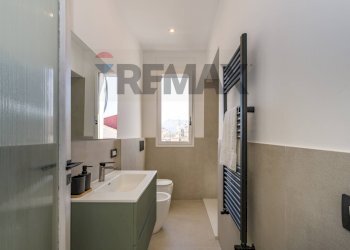 Bagno - Two-room apartment Via Costantino Nigra
 
30, Palermo - photo 17