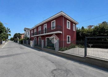 Two-room apartment Via Al Taro, Fontevivo - photo 1