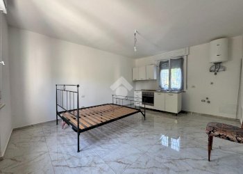 One-room apartment Via Al Taro, Fontevivo - photo 13