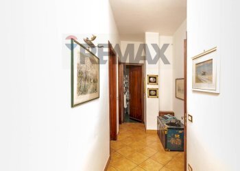 Hall / corridoio - Apartment Via Livorno
 
149, Aci Castello - photo 28