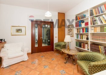 Soggiorno - Apartment Via Livorno
 
149, Aci Castello - photo 5