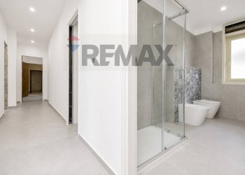 Bagno - Four-room apartment Via Silva
 
17, Belpasso - photo 8