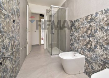 Bagno - Four-room apartment Via Silva
 
17, Belpasso - photo 11