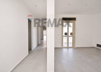 Stanza vuota - Four-room apartment Via Silva
 
17, Belpasso - photo 22
