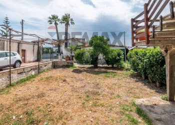 Giardino - Casa semi indipendente Via della Poiana
1, Siracusa - foto 7