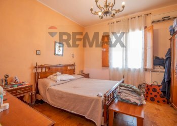Camera / camera da letto - Casa semi indipendente Via della Poiana
1, Siracusa - foto 26