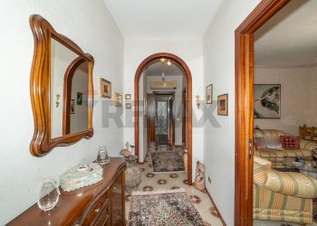 Hall / corridoio - Quadrilocale portella della ginestra
 
63, Misterbianco - foto 6