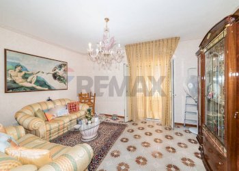 Soggiorno - Quadrilocale portella della ginestra
 
63, Misterbianco - foto 7