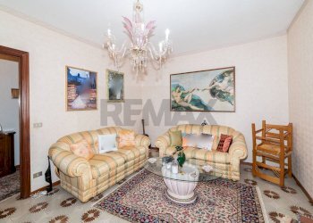Soggiorno - Quadrilocale portella della ginestra
 
63, Misterbianco - foto 8