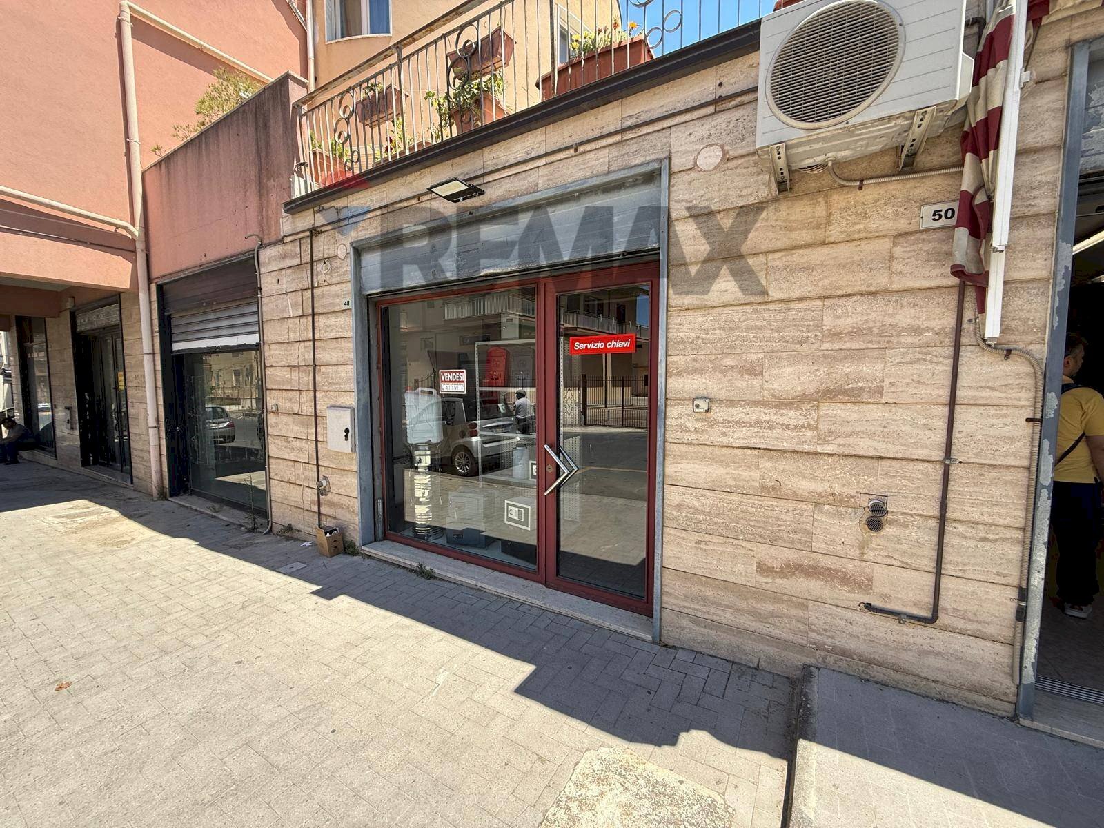 Edificio all\'aperto - Locale Commerciale Via Giosuè Carducci
 
48, Piazza Armerina - foto 1