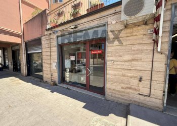 Edificio all\'aperto - Locale Commerciale Via Giosuè Carducci
48, Piazza Armerina - foto 1