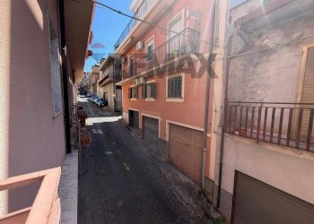 Edificio all\'aperto - Quadrilocale via Gramsci
 
102, Biancavilla - foto 11