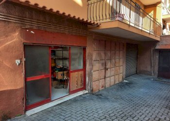 Edificio all\'aperto - Box Via Quattro Altarelli
 
22, Mascalucia - foto 1