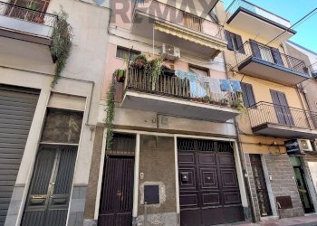Edificio all\'aperto - Quadrilocale Via Fiume
124, Paterno - foto 2