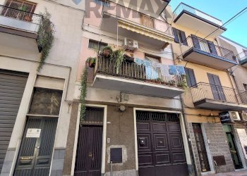 Edificio all\'aperto - Quadrilocale Via Fiume
124, Paterno - foto 3