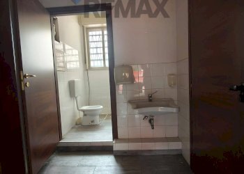 Bagno - Locale Commerciale Via Francesco Fusco
21, Catania - foto 3
