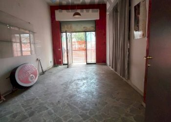 Hall / corridoio - Locale Commerciale Via Francesco Fusco
21, Catania - foto 4