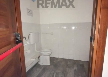 Bagno - Locale Commerciale Via Francesco Fusco
21, Catania - foto 7