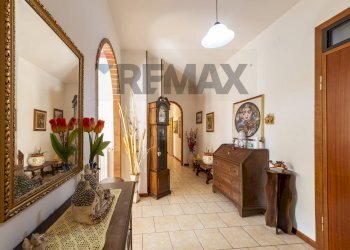 Hall / corridoio - Quadrilocale Via Piave
132, Montevarchi - foto 2