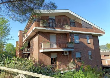 Casa all\'aperto - Four-room apartment Via Del Tempo Libero
77, Perugia - photo 1