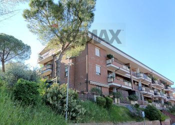 Edificio all\'aperto - Four-room apartment Via Del Tempo Libero
77, Perugia - photo 2
