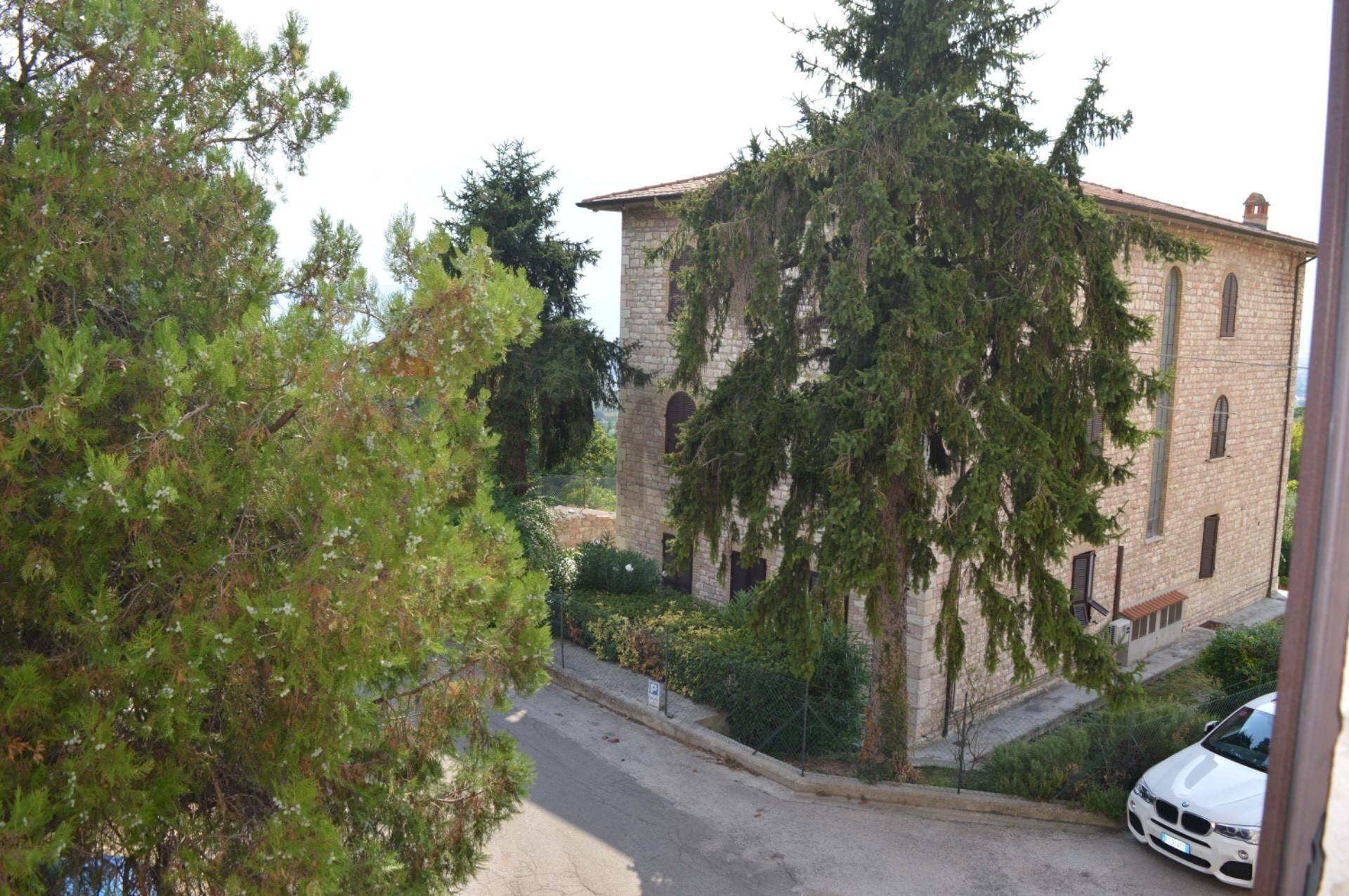 Edificio all\'aperto - Quadrilocale Via Moiano
 
4, Assisi - foto 2