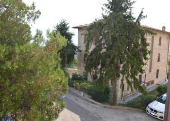 Edificio all\'aperto - Quadrilocale Via Moiano
 
4, Assisi - foto 2