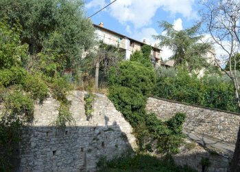 Giardino - Quadrilocale Via Moiano
 
4, Assisi - foto 8