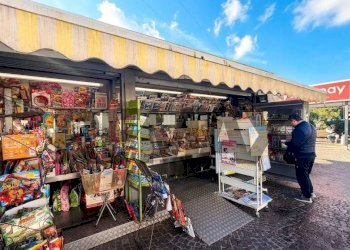 Dispensa di stoccaggio - Attività Commerciale Via Alfredo De Luca
 
snc, Ischia - foto 4