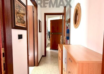 Hall / corridoio - Two-room apartment VIA MULINO VECCHIO
 
43, Cerano - photo 17