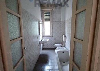 Bagno - Apartment Piazza Martiri della Libertà
 
22, Galliate - photo 10
