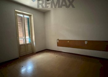 Stanza vuota - Bilocale Piazza Martiri della Libertà
 
22, Galliate - foto 5
