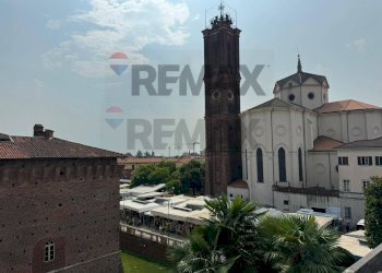 Edificio all\'aperto - Bilocale Piazza Martiri della Libertà
 
22, Galliate - foto 1