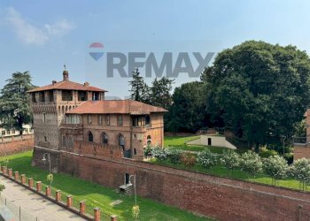 Casa all\'aperto - Bilocale Piazza Martiri della Libertà
 
22, Galliate - foto 2