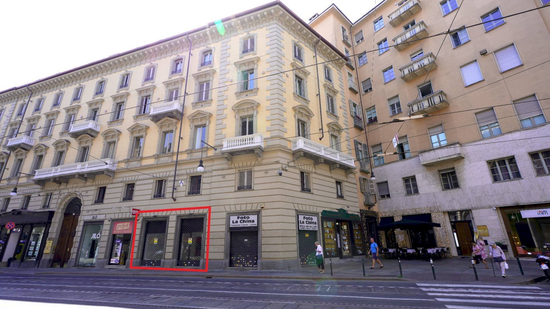 Foto 1 - Shop Via Pietro Micca
 
15, Torino - photo 1