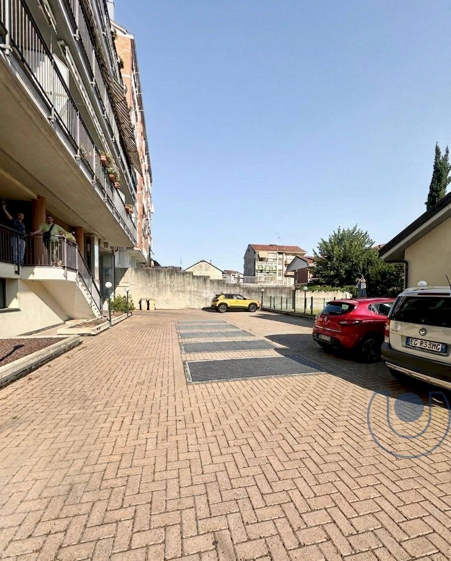 Cortile - Two-room apartment Strada Genova, Moncalieri - photo 2