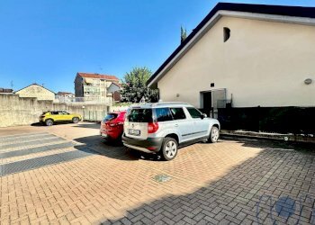 Cortile - Two-room apartment Strada Genova, Moncalieri - photo 21